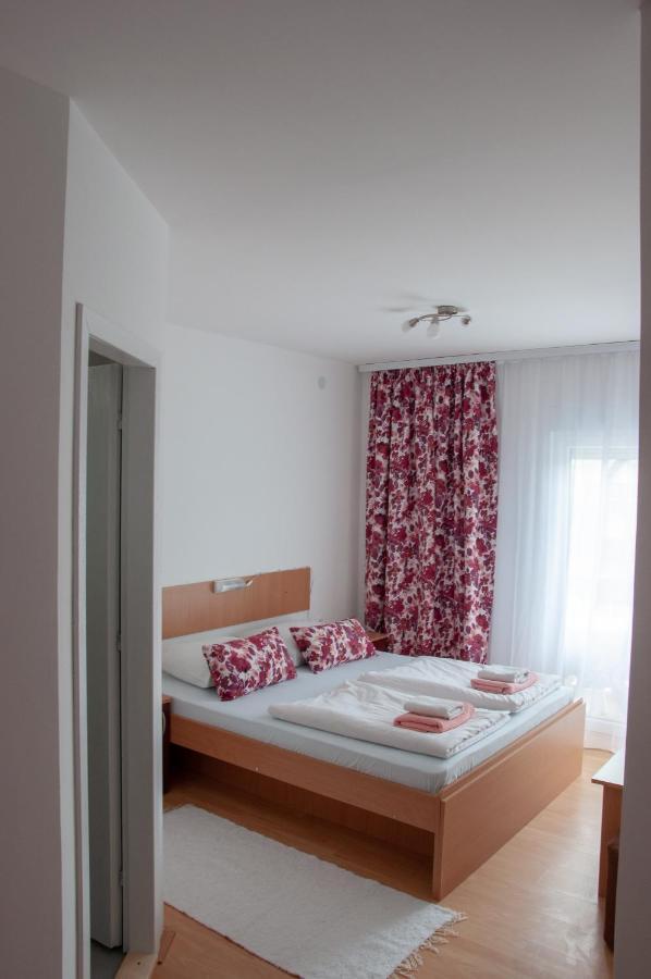 Apartmani Zvirac Soko Banja Esterno foto