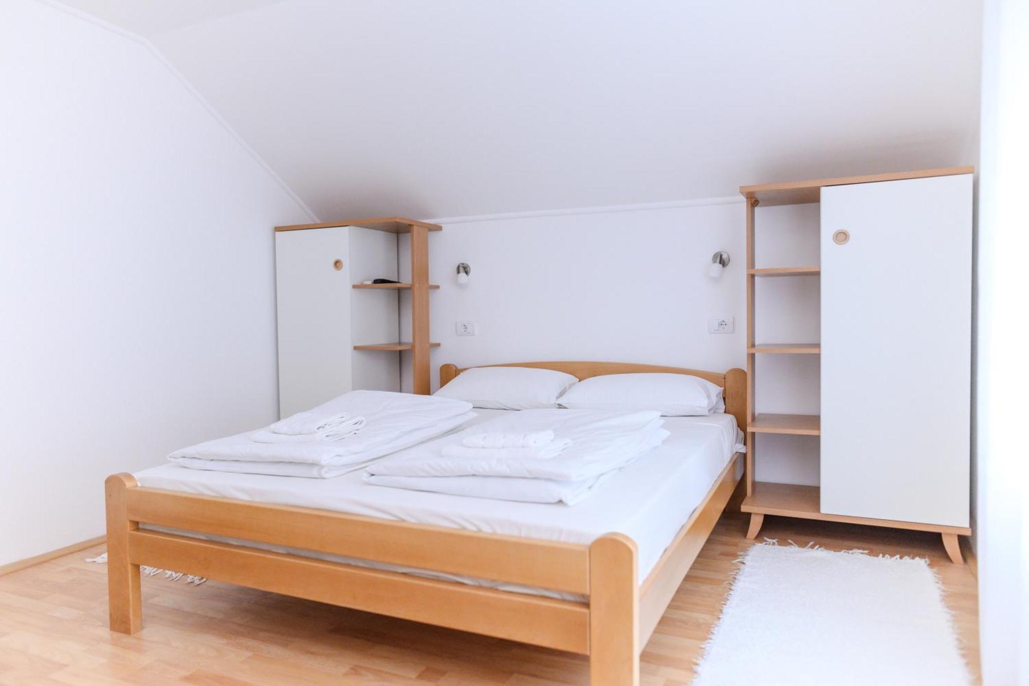 Apartmani Zvirac Soko Banja Esterno foto