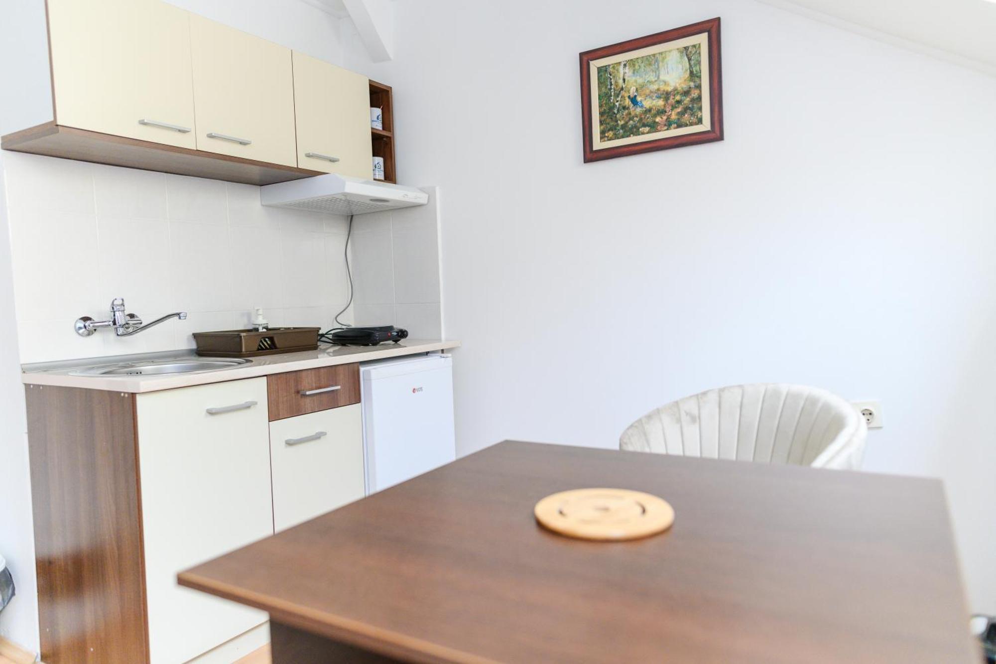Apartmani Zvirac Soko Banja Esterno foto