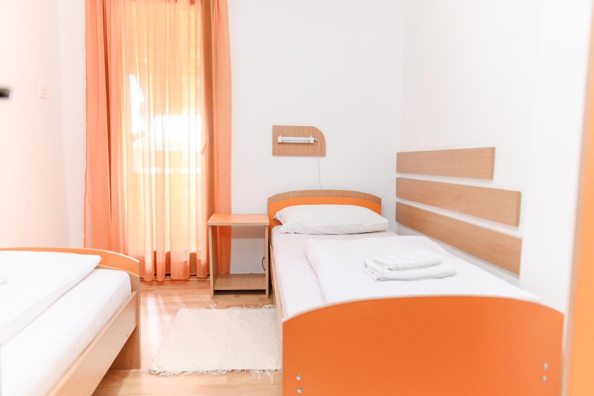 Apartmani Zvirac Soko Banja Esterno foto